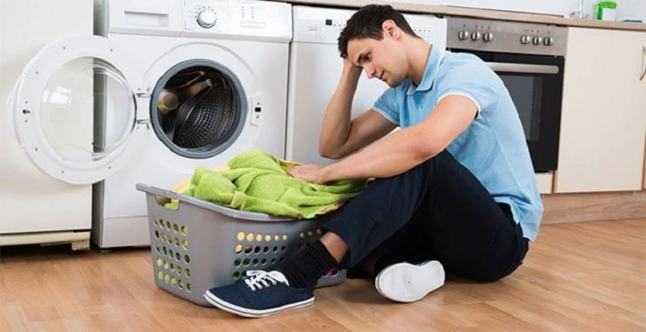 چرا نباید تعمیرات وسایل برقی را خودتان انجام دهید؟